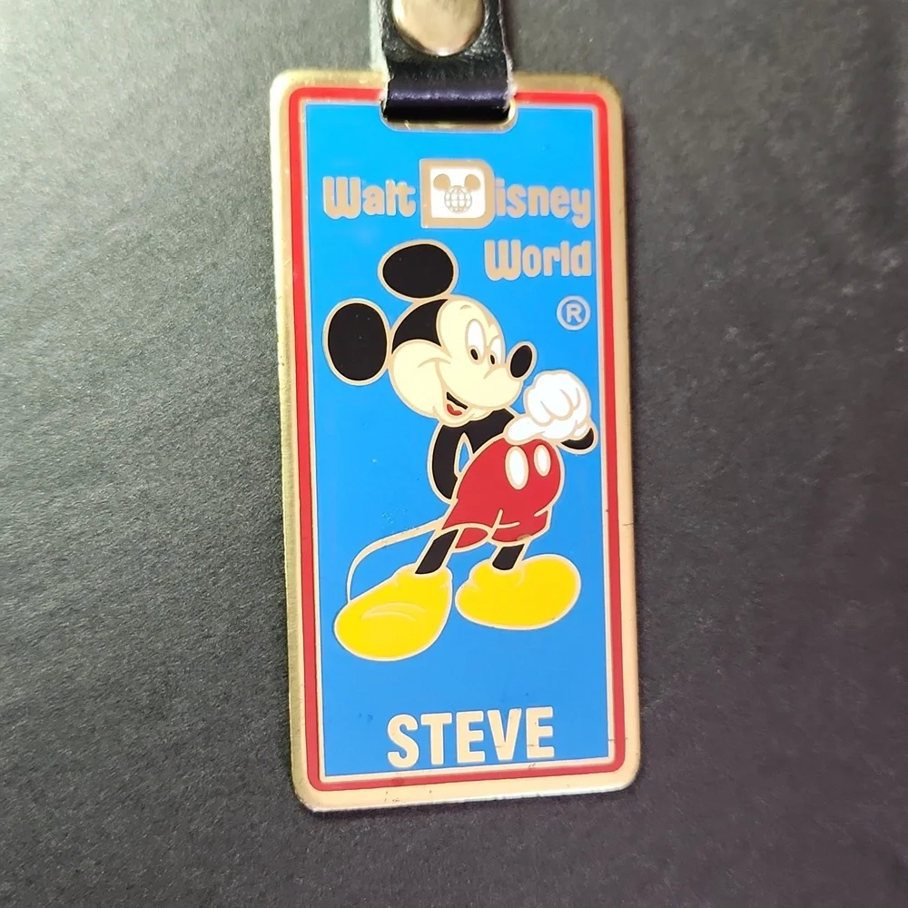 STEVE Walt Disney World Mickey Mouse Keychain, VTG 1980s